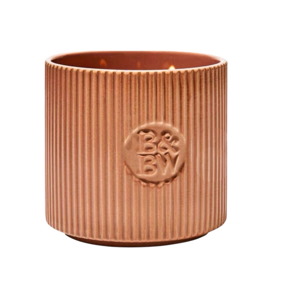 Bath & Body Works Frosted Cranberry 3-Wick Candle